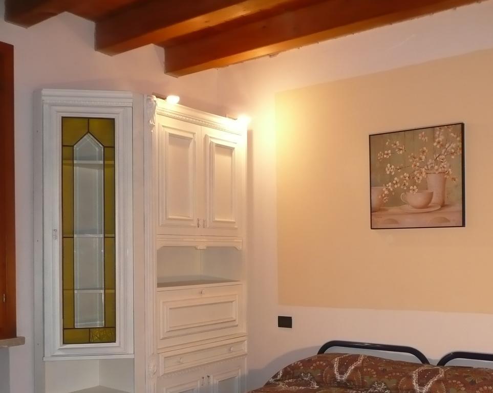 Corte Canale Virgilio Hotel Volta Mantovana Buitenkant foto